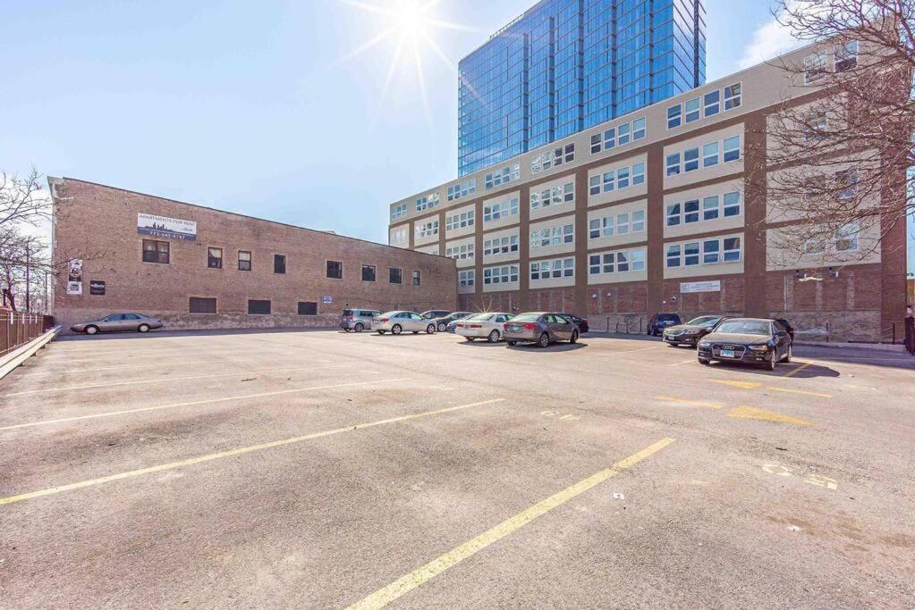 Mccormick Place Beautiful 2Br Apartment With Optional Parking Sleeps Up To 8 Near Soldier Field, Grant Park And Lakefront Trail Chicago Exteriér fotografie